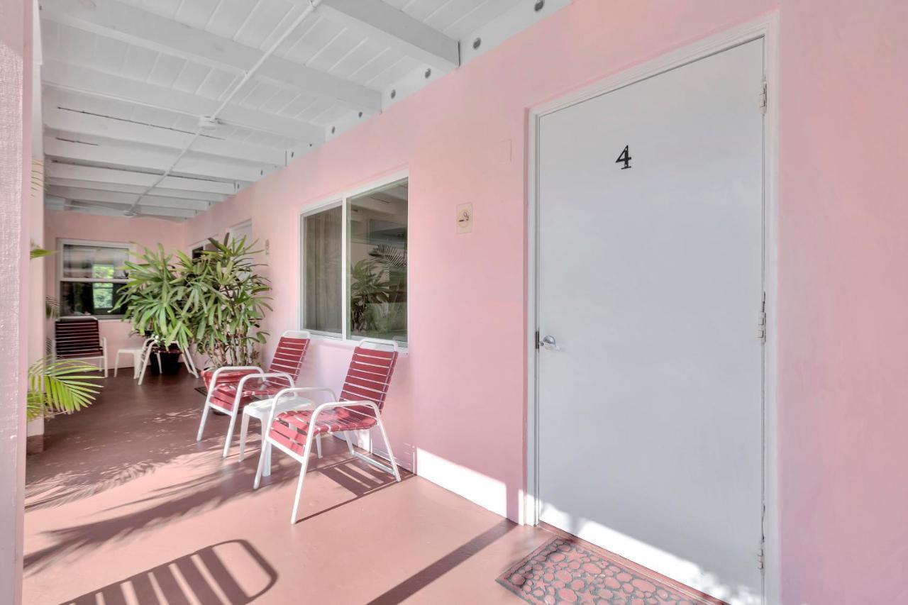 פומפנו ביץ' Seahorse Guesthouse מראה חיצוני תמונה