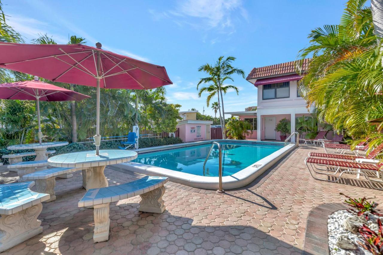 פומפנו ביץ' Seahorse Guesthouse מראה חיצוני תמונה