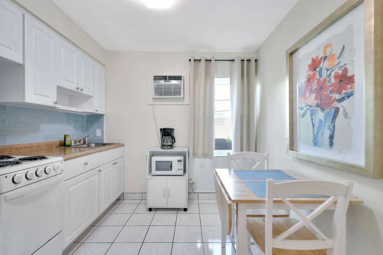 פומפנו ביץ' Seahorse Guesthouse מראה חיצוני תמונה