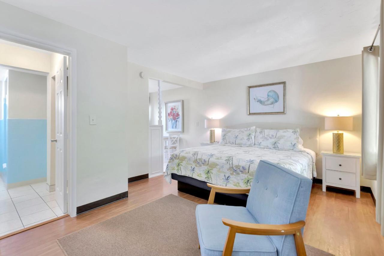 פומפנו ביץ' Seahorse Guesthouse מראה חיצוני תמונה