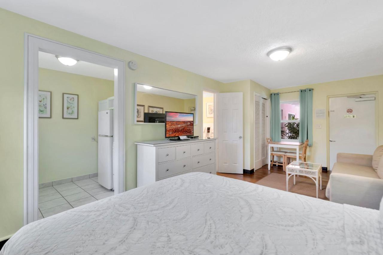 פומפנו ביץ' Seahorse Guesthouse מראה חיצוני תמונה
