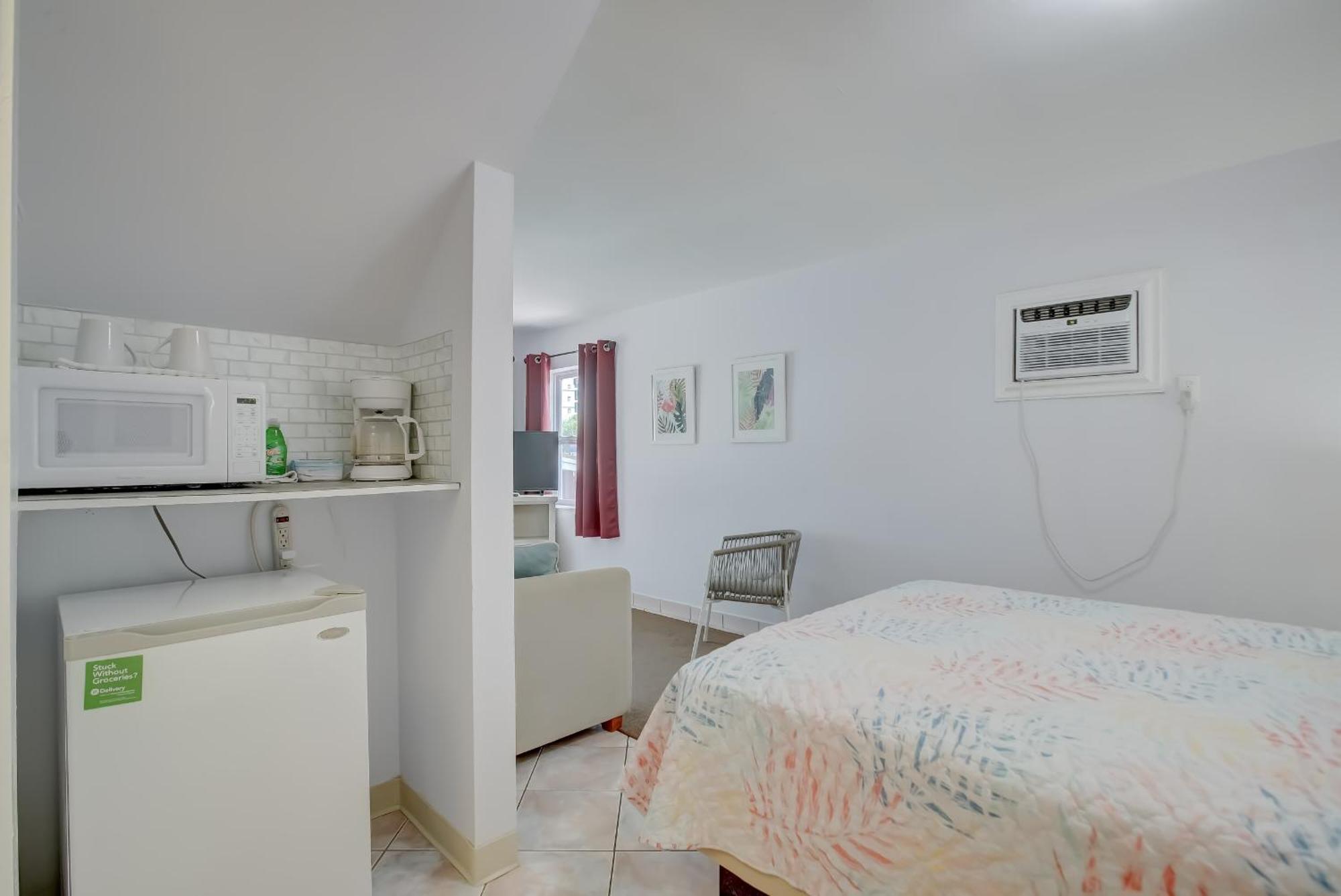 פומפנו ביץ' Seahorse Guesthouse מראה חיצוני תמונה